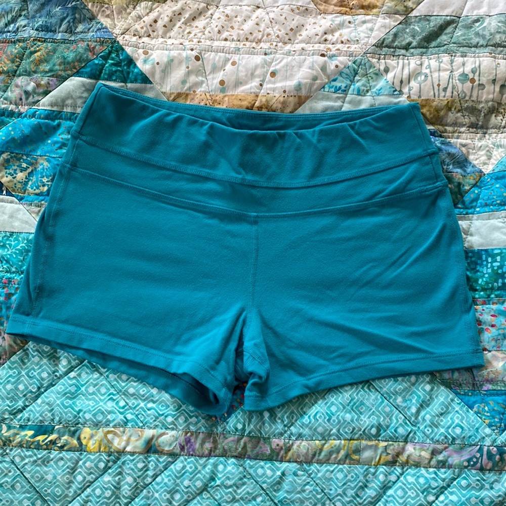 Prana booty shorts